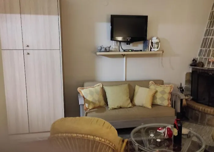 Giannis, A Breath Away From Athens! Appartamento *