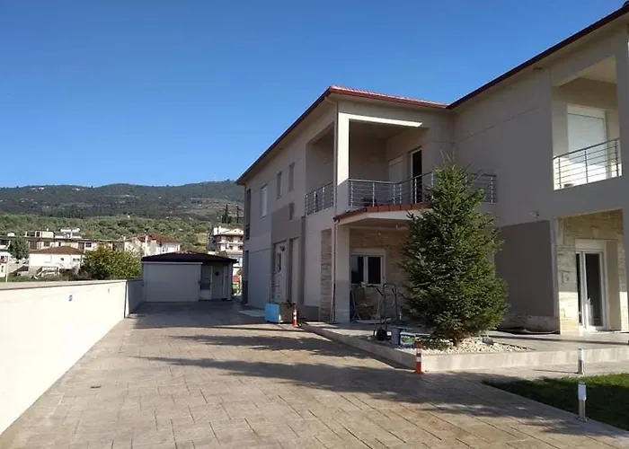 Giannis, A Breath Away From Athens! Lejlighed Nemea