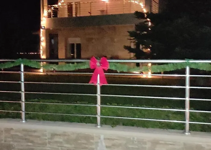 Giannis, A Breath Away From Athens! Appartamento