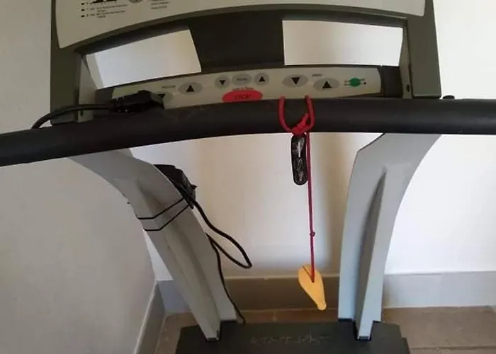 Giannis, A Breath Away From Athens! Appartamento