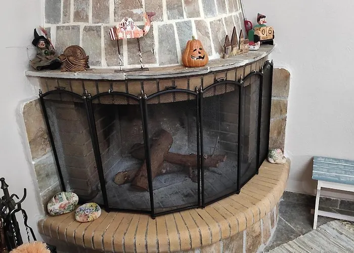 Giannis, A Breath Away From Athens! Appartamento Nemea